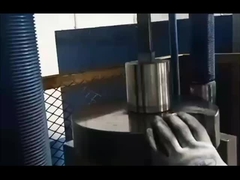 à l'intérieur d'une plaque,