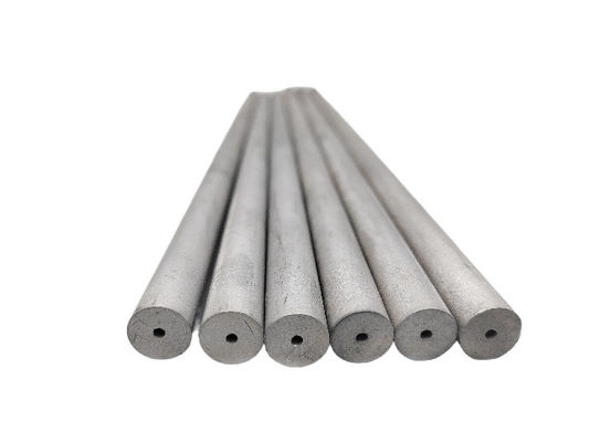 Barre de carbure de tungstène de précision polyvalente avec trou de refroidissement intermédiaire