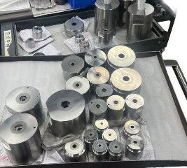 Moules pour fixations par forgeage à froid et résistants aux chocs pour des performances supérieures