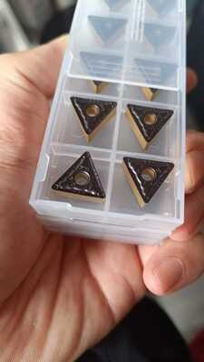 TNGM pour les inserts de coupe semi-finis